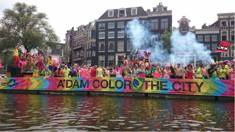 A'DAM GAYPRIDE DOEKEN